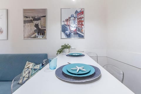 Decorative detail, Dining area