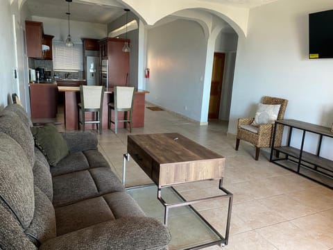 The Pink House, Saint Thomas, Ocean View Apartment in Virgin Islands (U.S.)