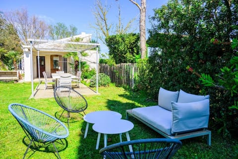 Un Cabanon en Camargue House in Saintes-Maries-de-la-Mer