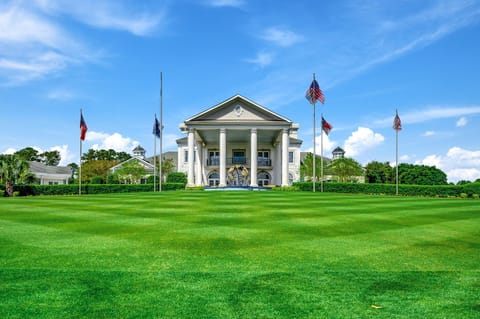 Gorgeous Golf Condo Near AirportBeach&Attractions House in Carolina Forest