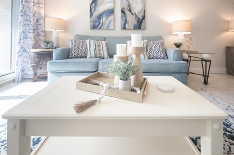 Pinnacle Port B1-208 House in Sunnyside