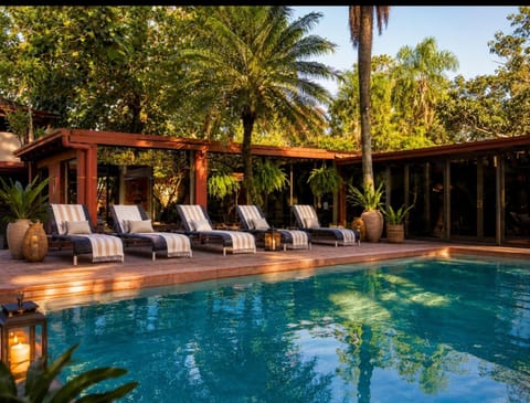 Property building, Swimming pool