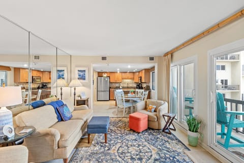 Pinnacle Port A-514 House in Sunnyside