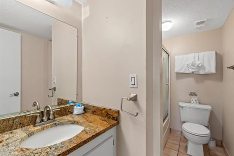 Pinnacle Port A-730 House in Sunnyside