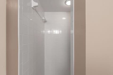 Pinnacle Port A-730 House in Sunnyside