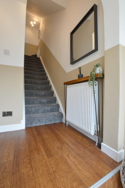 Homely 2 Bed House with Private double driveway House in Oban