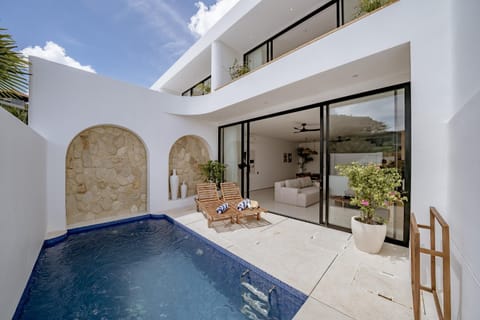Property building, Patio, Day, View (from property/room), Balcony/Terrace, Pool view, Swimming pool, sunbed