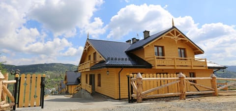 Property building, Property building, Facade/entrance, Spring, Off site, Summer