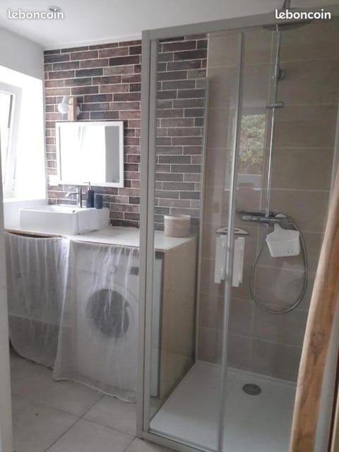 Gîte dans un écrin de verdure 3 mn mer House in Étables-sur-Mer