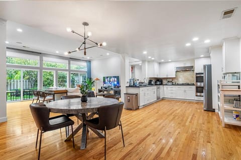420 Cozy 5BR Modern house in Palo Alto Villa in East Palo Alto
