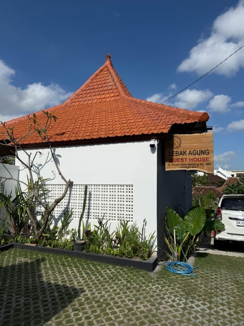 Lebak Agung Guest House Bed and Breakfast in North Kuta