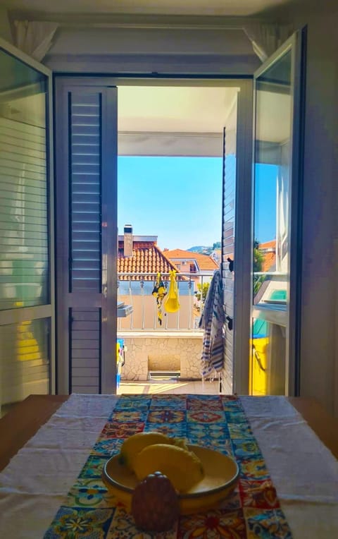 Ariammare - small penthouse Apartment in Grottammare