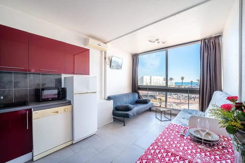 View (from property/room), Living room, Dining area