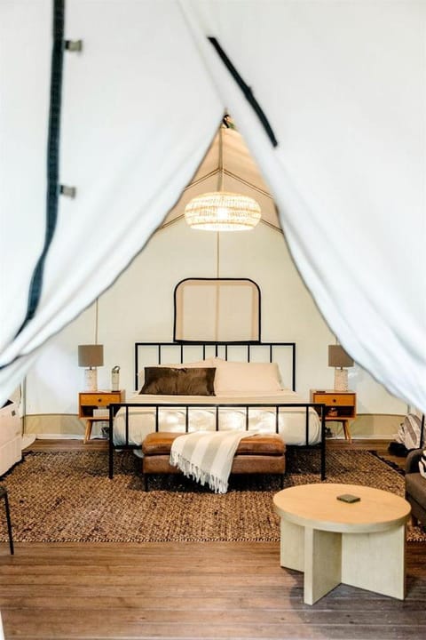 Stunning Tented Cabin with Fire Pit in Des Moines, Iowa Cabin in Ankeny