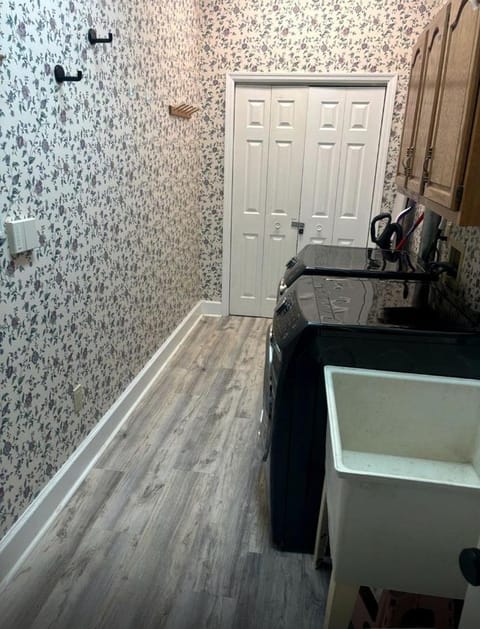 Stunning Rental with Hot-Tub, Theater Room and Great Landscape in Tennessee House in Pigeon Forge