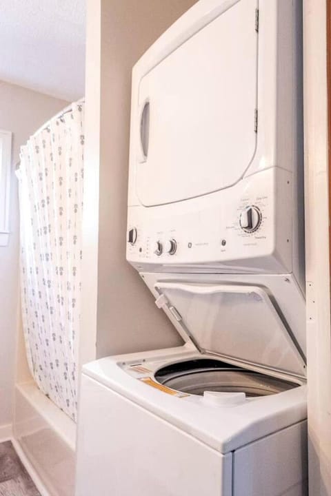 Enchanting Cabin with Breathtaking Sunset and Lake Views in North Carolina Cabin in Lake Glenville