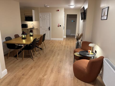 Living room, Dining area