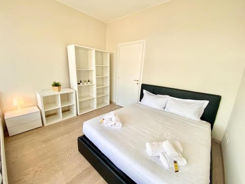 1 min Castle - 7 min Cathedral on Walk Prestige Apartment Apartment in Milan