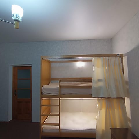bunk bed