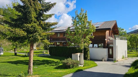 Property building, Natural landscape, Garden, Garden view