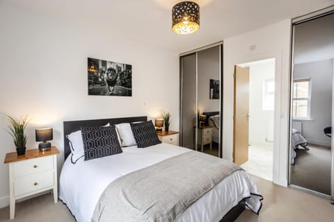 Bed, Bedroom, wardrobe