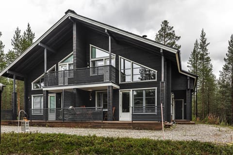 Property building, Day, Garden, Garden view