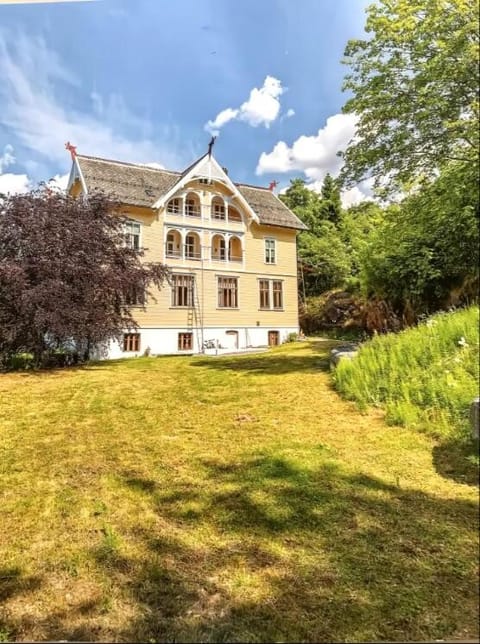 Property building, Garden, Garden view
