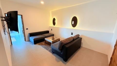 Koh Tao Studios Family Suite Apartment in Ko Tao