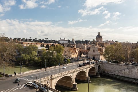 Neighbourhood, City view, River view, Street view