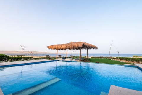 Day, Natural landscape, Pool view, Swimming pool
