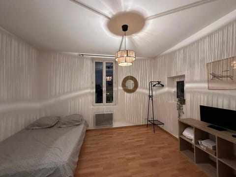 NEW studio old Antibes Apartment in Antibes