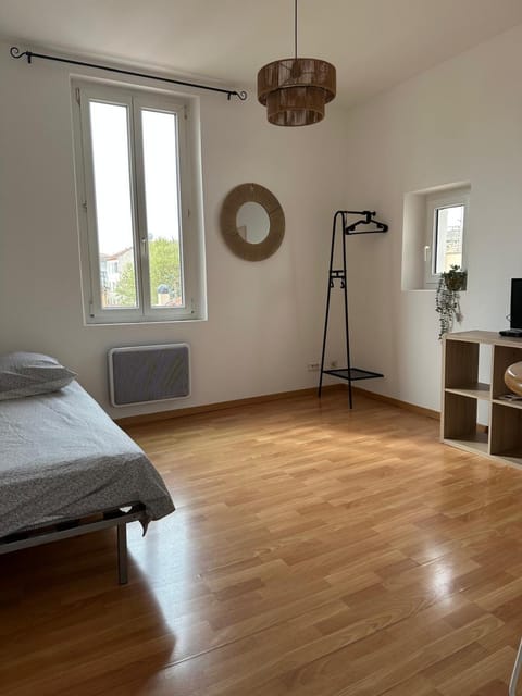 NEW studio old Antibes Apartment in Antibes