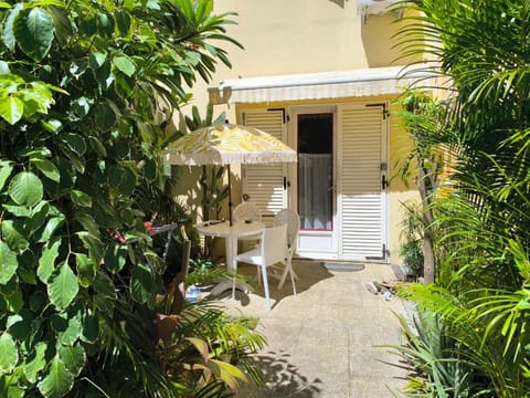 Property building, Patio, Garden view