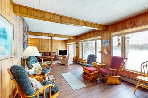 Timberlane Lodge- The Musky, Bluegill & Walleye House in Wisconsin