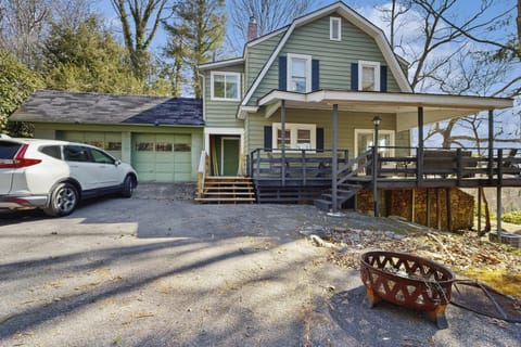 Huckleberry Hill House in Lake Junaluska