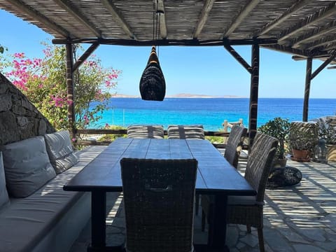 Natural landscape, Balcony/Terrace, Dining area, Sea view