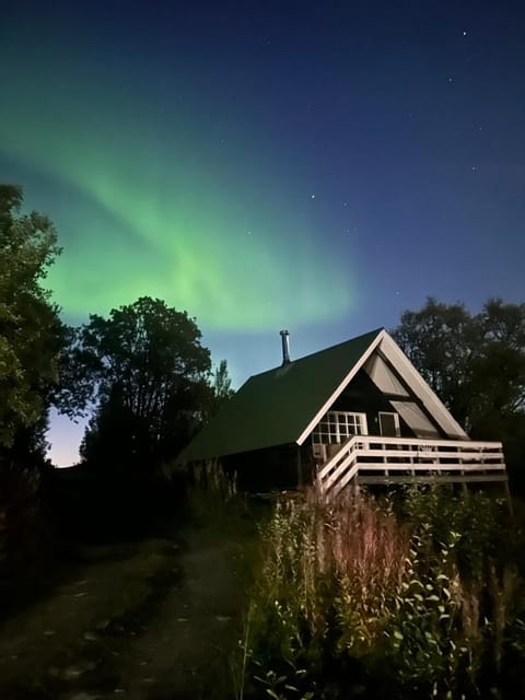 Sjursnes, Lyngen alps, Aurora borealis House in Troms Og Finnmark