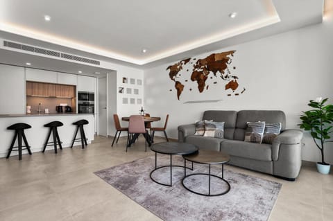 Happy Travel Jade Tower Apartment in Fuengirola