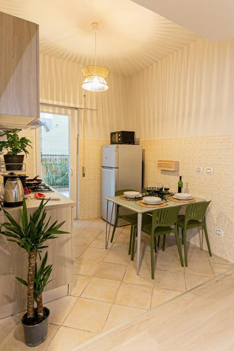 Dafne Room wonderful apt with terrace Apartment in Rome