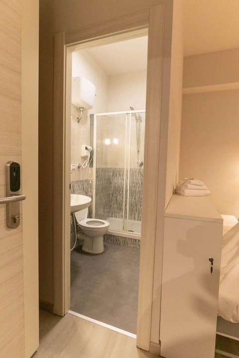 Dafne Room wonderful apt with terrace Apartment in Rome