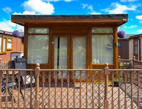 Seaside Chalet Mablethorpe Chalet in Mablethorpe