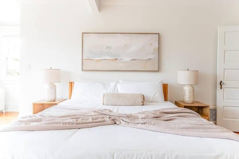 Charming Urban Retreat Elegant Home in Cap Hill House in Capitol Hill