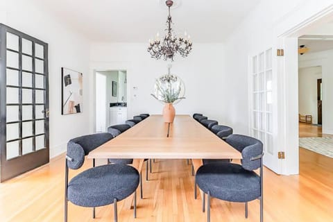 Charming Urban Retreat Elegant Home in Cap Hill House in Capitol Hill