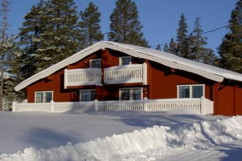 Property building, Winter