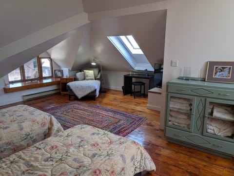 Photo of the whole room
