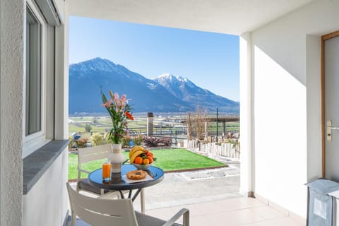 Garden, Balcony/Terrace