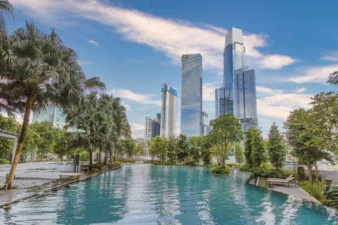 City view, Swimming pool