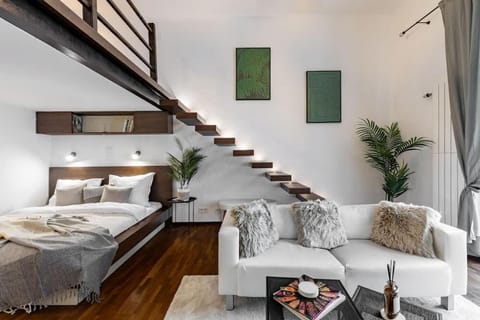 Bed, Living room, Photo of the whole room, Seating area, Bedroom