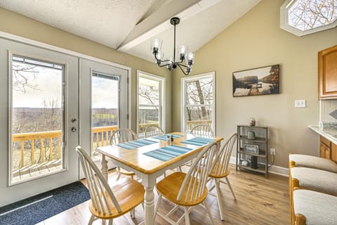 Water-View Deck Home on Dale Hollow Lake House in Tennessee