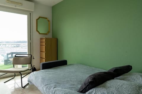 Studio équipé dans une résidence avec piscine à 10mn du centre ville Apartment in Nice